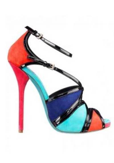 رفاهية التصميم وجرأة الألوان ومجموعة "كريستيان ديور" لعام 2012