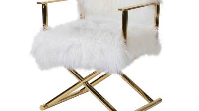 قطع أثاث عصرية من الصوف والكشمير والفرو