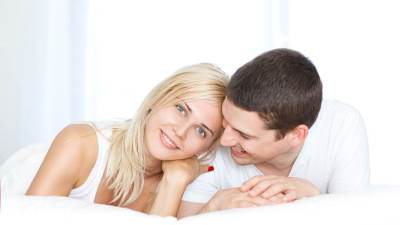 ما هي الأشياء التي يحب الشباب أن يتحدثوا فيها مع الشابات؟