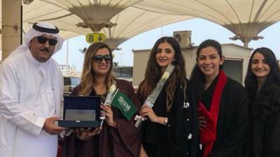 المرأة السعودية أكثر نساء العالم "دلالا".. والثالثة جمالا