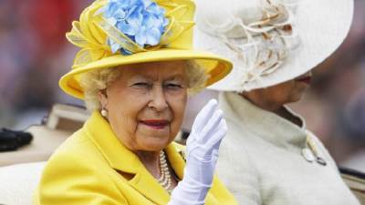 "كليف ريتشارد" يحيي حفل اليوبيل الماسى للملكة إليزابيث الثانية  