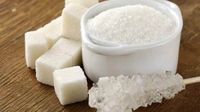  السكر الأبيض مادة سامّة تؤدي إلى الإدمان وإضعاف البكتيريا النافعة