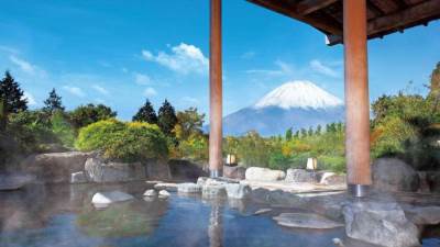 الفوائد العلاجية لينابيع المياه اليابانية الساخنة