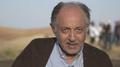 أبو طالب "عمر" : لهذا السبب انسحبت من لقاء رئيس مصر مع الفنانين