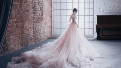 اكتشفي الأسباب الشائعة لمشكلات فستان الزفاف