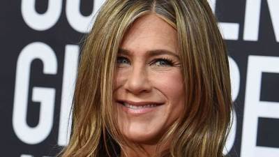 خاتم خطوبة جينيفر انيستون يبلغ سعره مليون دولار