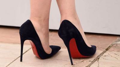 كيف تسيرين بشكل مريح وأنت ترتدين الكعب العالي؟  