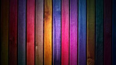 عاشقة الألوان .. نجوى العشرى : أستنشق عبير مصر فى لوحاتى!!