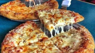 بيتزا هت بكندا تبتكر "عطر البيتزا"