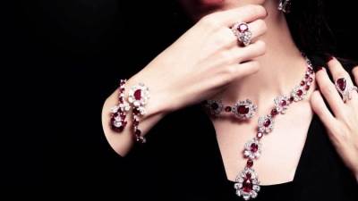 خيارات متعددة من مجوهرات 2013 لدى متاجر “ليفانت”