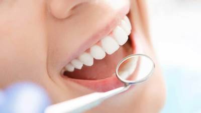 أطباء الأسنان : اعتن بأسنانك ليصح باقى جسدك