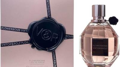 قنبلة الزهور تجدينها في عطر Viktor & Rolf Flowerbomb