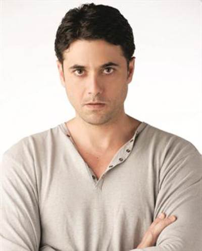 أحمد عز : أفكر بالزواج حالياً وهذه مواصفات فتاة أحلامي