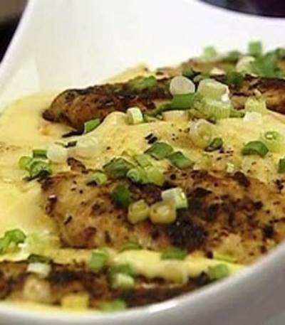 فيليه الدجاج مع المكرونة بصلصة الجبن