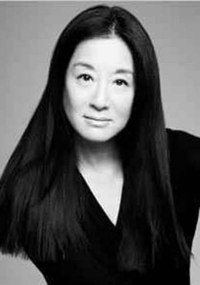 فيرا وانج .. إمبراطورية من الإبداع في عالم الموضة