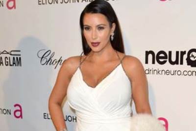 كيم كارديشيان تنتقد البابارازي بشدة