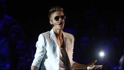 سيارة جاستين بيبر تصدم رجلاً في هوليوود