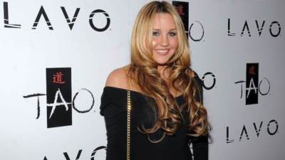 هل تعلمون لماذا تم حجز أماندا بينز بالمستشفى؟!