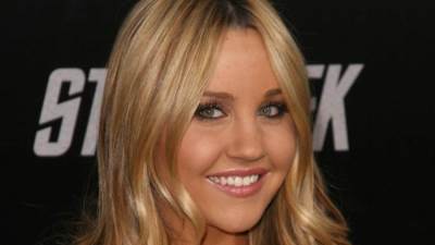 تتوالى مصائب أماندا بينز والسبب ...؟!