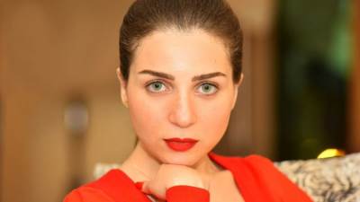 مي عز الدين: عمرو دياب إتصل بي .. " لكن تامر حسني كان أول المهنئين"