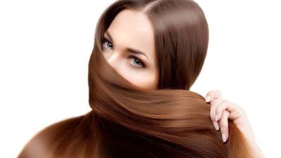 ماسك للحصول على شعر مجعد جذاب في الصيف