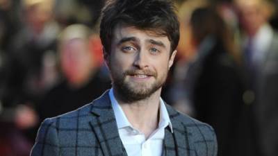 دانيل رادكليف يتسبب في تدافع المعجبين في مهرجان فينيسا السينمائي