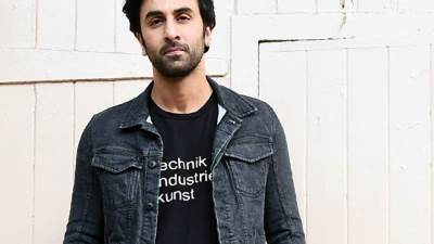 رانبير كابور : "والدتي لا تبحث لي عن عروسة"