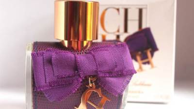 استمتعي بسحر الأنوثة والأناقة مع عطر CH Eau De Parfum Sublime تقدمه لك كارولينا هيريرا