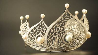 البنينية فلورا كوكيريل ملكة جمال فرنسا لعام 2014