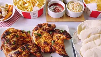 "الدجاج المحمر" بالكاتشب والمستردة على طريقة الشيف ماجي