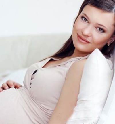 النساء اللاتى يؤجلن الإنجاب قد يحرمن منه إلى الأبد