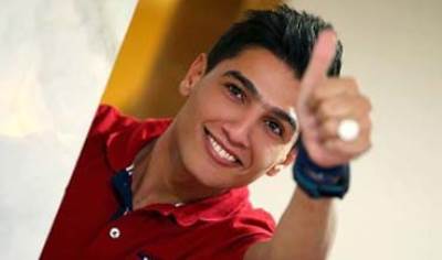 محمد عساف يوقع على عقد زواج من معجبة دون علمه!
