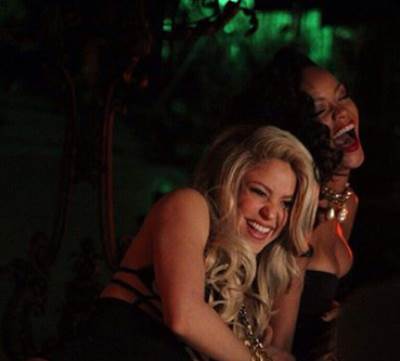 شاكيرا عن كليبها الساخن مع ريهانا : أخذت موافقة بيكيه وكل شئ تحت سيطرته