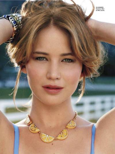 جينيفر لورانس " فتاة الأوسكار ".. متواضعة وطباخة ماهرة