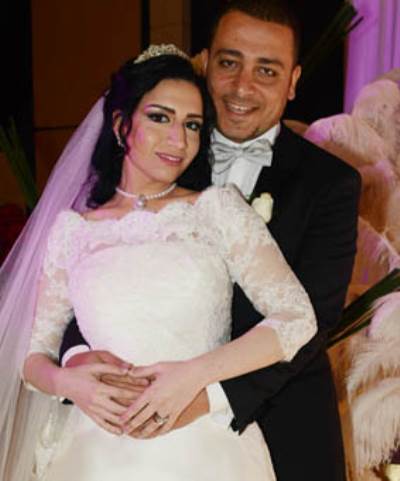 بالصور .. زفاف عمر وفوفة