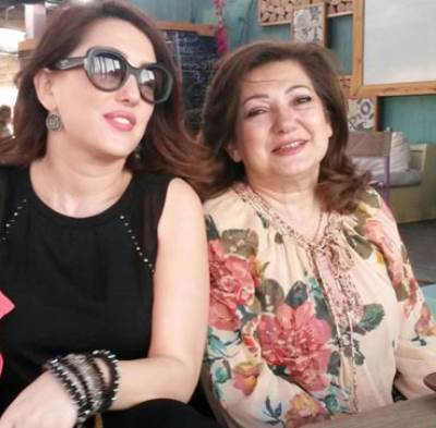 لأول مرة كندة علوش مع والدتها