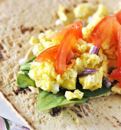 إضافات تمنح طبق البيض نكهات مشهية