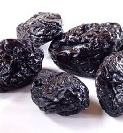 الفاكهة المجففة "القراصيا" تحد من الجوع وتساعد فى القضاء على السمنة