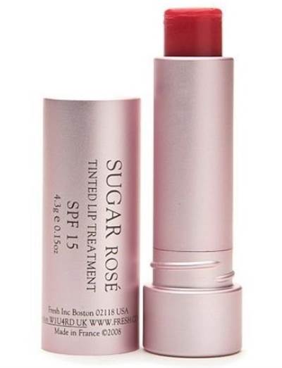 بالصور .. أساسيات يجب أن تتواجد بحمام المرأة العاملة