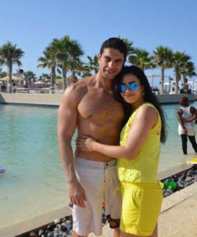  بالصور .. ابو هشيمة ويسرا الفاسى والنجوم على شاطئ هاسيندا