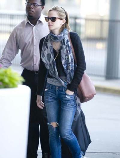 بنطلون جينز «سبانكس» .. بطن ضامر ومظهر «مرتب»