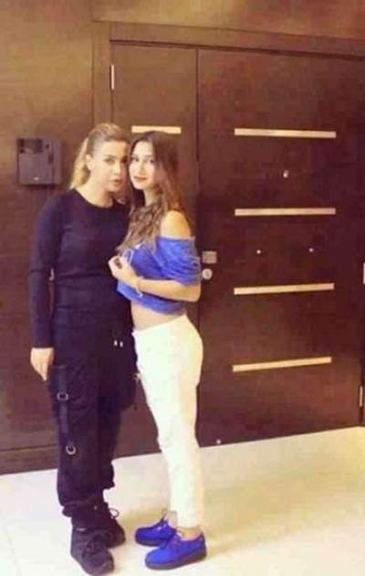 صورة تجمع نوال الزغبي بابنتها "تيا" تثير إعجاب متابعيها