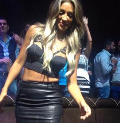 بالفيديو .. مايا دياب تخوض تحدي الثلج بإطلالة مثيرة وترشح وائل كفوري