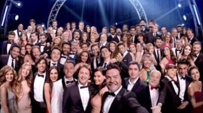 Selfie مشاهير تركيا يقهر سيلفي الأوسكار الأشهر