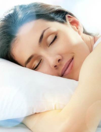  بخطوات سحرية سيزداد جمالك وأنت نائمة