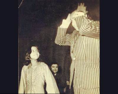 سميرة سعيد تنشر صورة من طفولتها مع الراحل أحمد الغرباوي