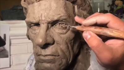  نيكول فارحي .. المصممة التي طلقت الموضة بالثلاث لتصبح .. نحاتة