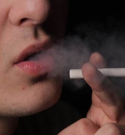  التدخين .. ما اضراره على الأنف والأذن والحنجرة؟