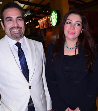  شاهد أحمد عبد العزيز وزوجته يحتفلان بـ "حديد" في ظهور نادر لهما سويا