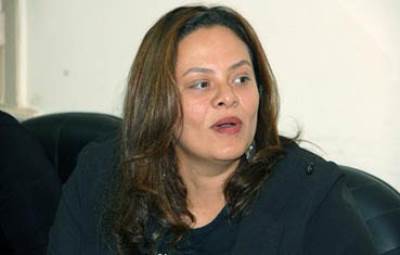 وفاة والدة المخرجة كاملة أبو ذكري